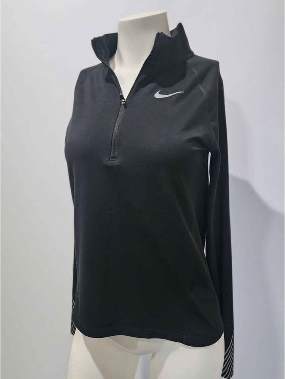 Nike Running Dri-FIT 1/4 Zip Long Sleeve Shirt - Small